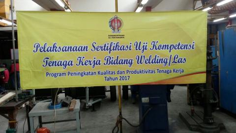 Uji Kompetensi Bidang Pengelasan Disnakertrans DIY Uji Kompetensi Bidang Pengelasan Disnakertrans DIY