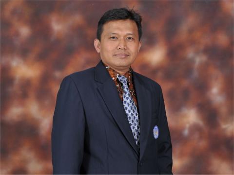 Dr. Ir. Mujiyono, M.T Dosen Berprestasi bidang Saintek Dr. Ir. Mujiyono, M.T Dosen Berprestasi bidang Saintek